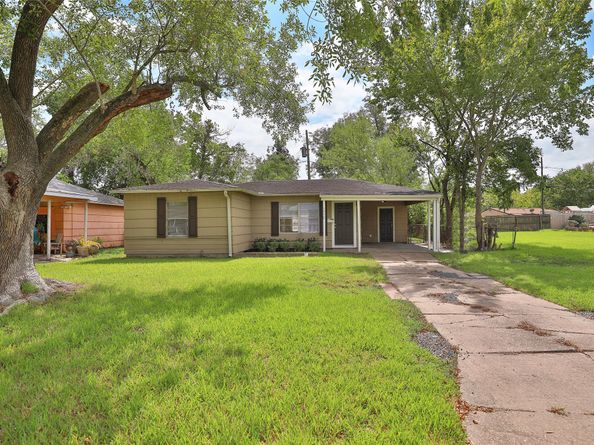 5418 Myrtlewood Street, Houston TX 77033