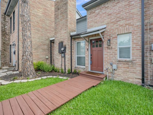 763 Worthshire Street, Houston TX 77008