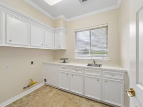6122 Bluebonnet Pond Lane, Kingwood TX 77345