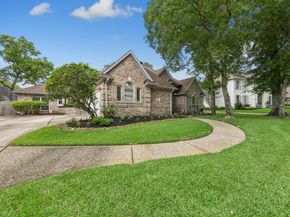 6122 Bluebonnet Pond Lane, Kingwood TX 77345