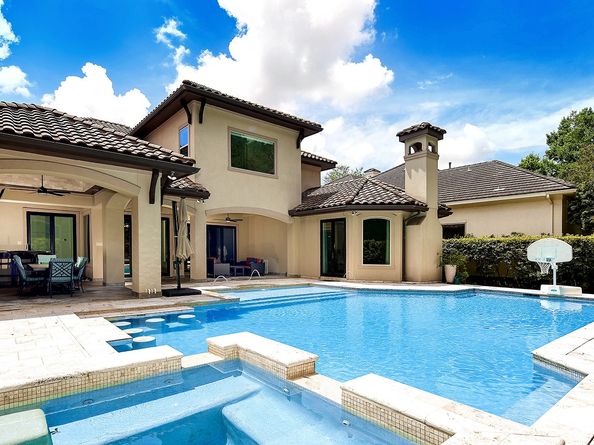 11 Karsten Creek Court, The Woodlands TX 77389