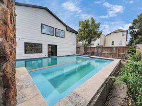 1111 E 27th Street, Houston TX 77009