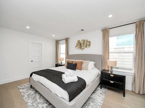1111 E 27th Street, Houston TX 77009