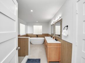 1111 E 27th Street, Houston TX 77009