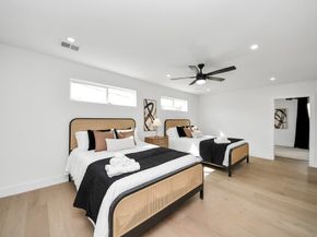 1111 E 27th Street, Houston TX 77009