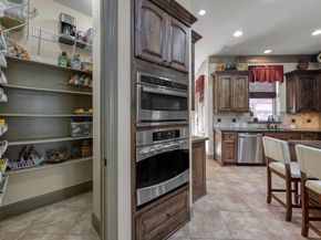 90 Player Oaks Place, The Woodlands TX 77382