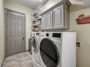 90 Player Oaks Place, The Woodlands TX 77382