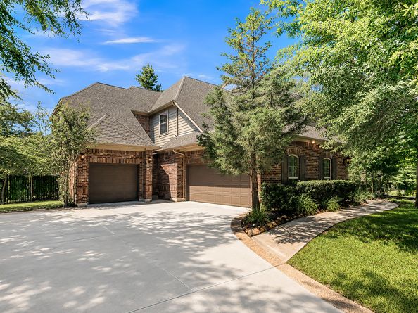 90 Player Oaks Place, The Woodlands TX 77382