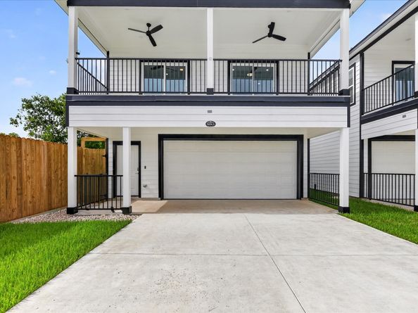 3434 Sunbeam Street A, Houston TX 77051