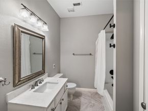 346 Wilcrest Drive 346, Houston TX 77042