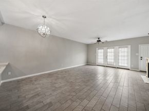 346 Wilcrest Drive 346, Houston TX 77042