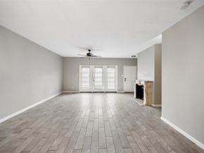 346 Wilcrest Drive 346, Houston TX 77042