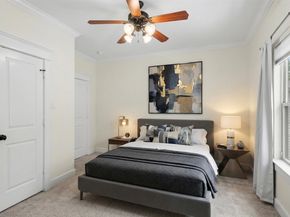 125 E 22nd Street, Houston TX 77008