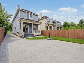 125 E 22nd Street, Houston TX 77008