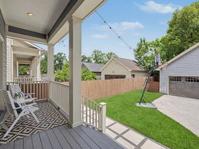 125 E 22nd Street, Houston TX 77008