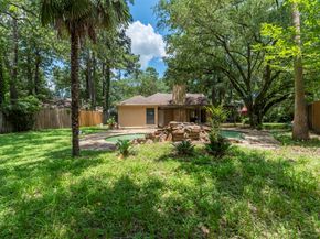 1906 Woodhue Drive, Houston TX 77386