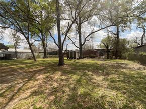 8902 Kentshire Drive, Houston TX 77078
