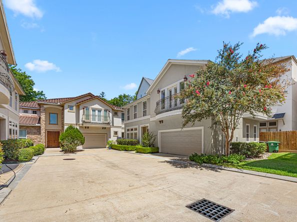 5 Schwab Lane, Houston TX 77055