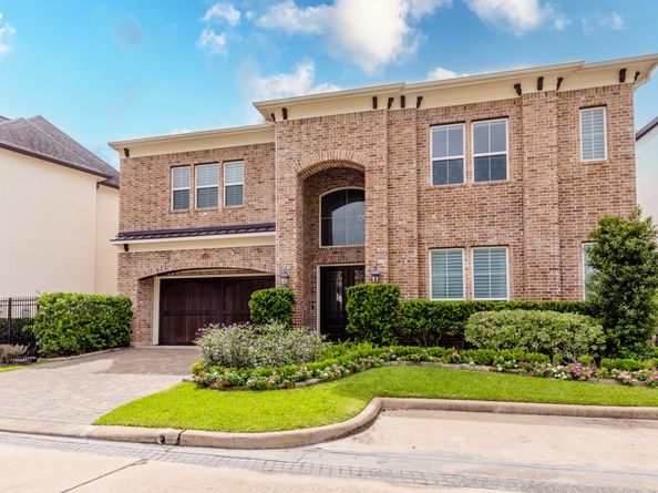 15323 Oyster Creek Lane SE, Sugar Land TX 77478