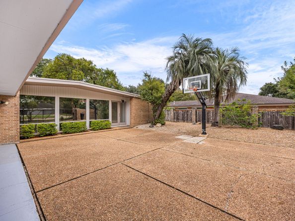 3622 N Braeswood Boulevard, Houston TX 77025