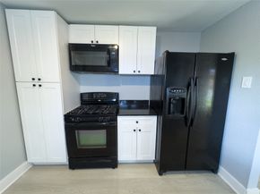 121 Georgia Street, Houston TX 77029