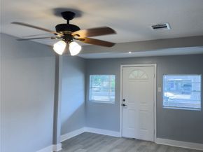 121 Georgia Street, Houston TX 77029