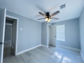 121 Georgia Street, Houston TX 77029