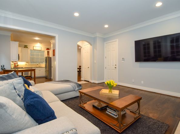 3226 Pemberton Circle Drive, Houston TX 77025