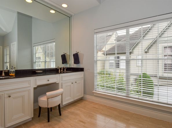 3226 Pemberton Circle Drive, Houston TX 77025