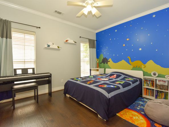 3226 Pemberton Circle Drive, Houston TX 77025