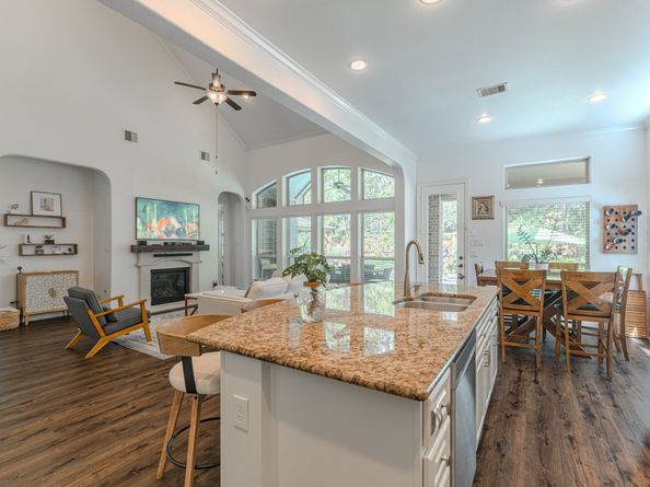 30 Fury Ranch Place, The Woodlands TX 77389