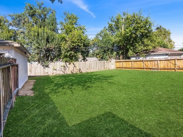 5618 Willowbend Boulevard, Houston TX 77096