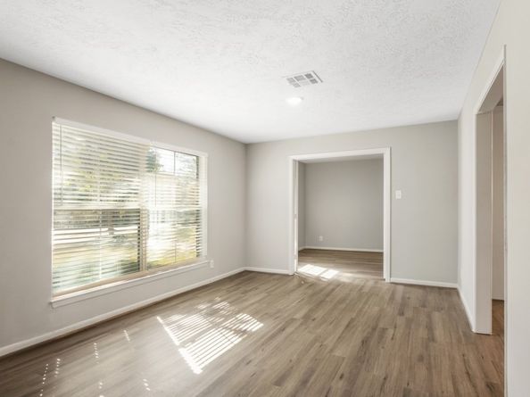 5618 Willowbend Boulevard, Houston TX 77096