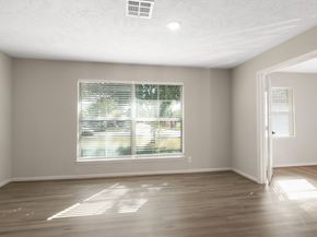 5618 Willowbend Boulevard, Houston TX 77096