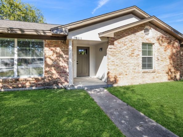 5618 Willowbend Boulevard, Houston TX 77096