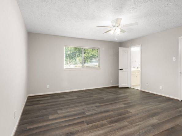 5618 Willowbend Boulevard, Houston TX 77096