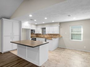 5618 Willowbend Boulevard, Houston TX 77096