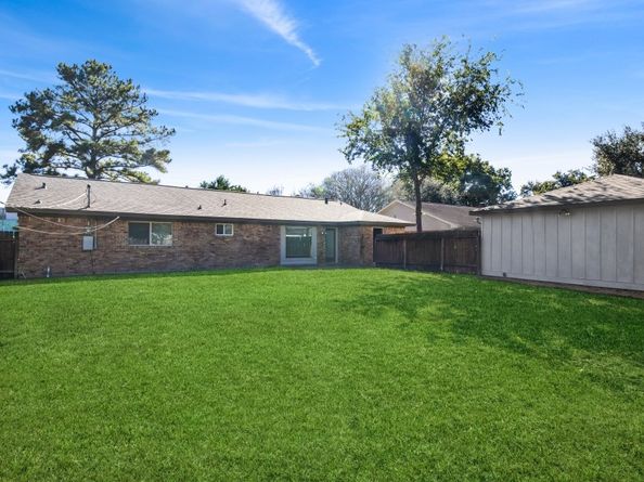 5618 Willowbend Boulevard, Houston TX 77096