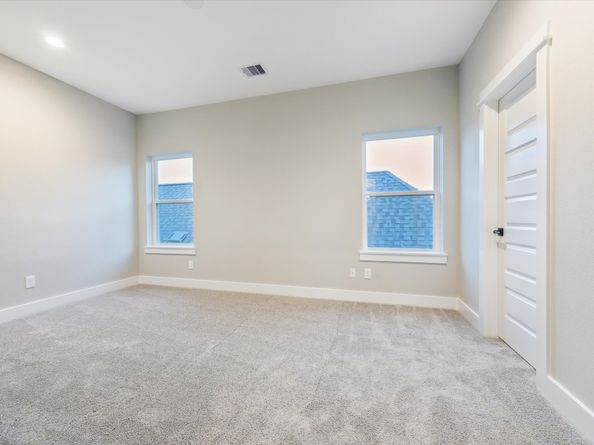 812 Thornton Street B, Houston TX 77018