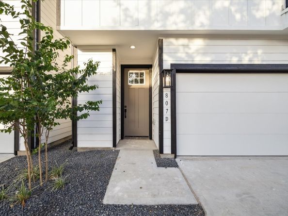 812 Thornton Street B, Houston TX 77018