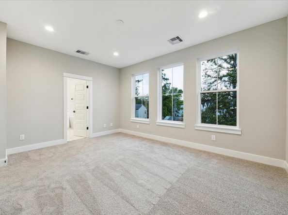 812 Thornton Street B, Houston TX 77018