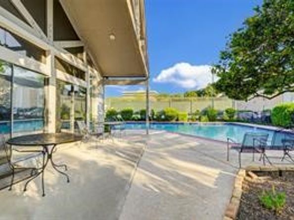 7900 N Stadium Drive 16, Houston TX 77030