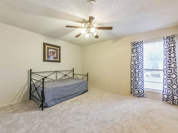 7900 N Stadium Drive 16, Houston TX 77030