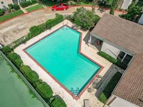 7900 N Stadium Drive 16, Houston TX 77030