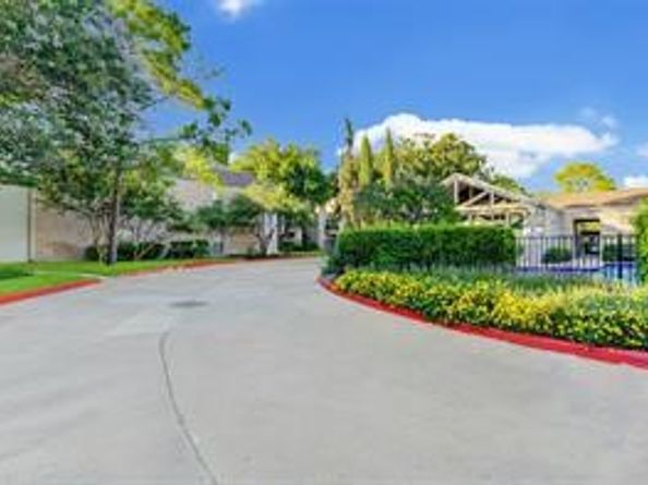 7900 N Stadium Drive 16, Houston TX 77030