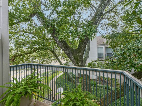 7900 N Stadium Drive 16, Houston TX 77030