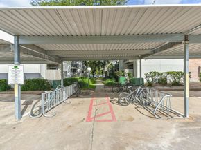 7900 N Stadium Drive 16, Houston TX 77030