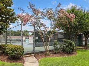 7900 N Stadium Drive 16, Houston TX 77030