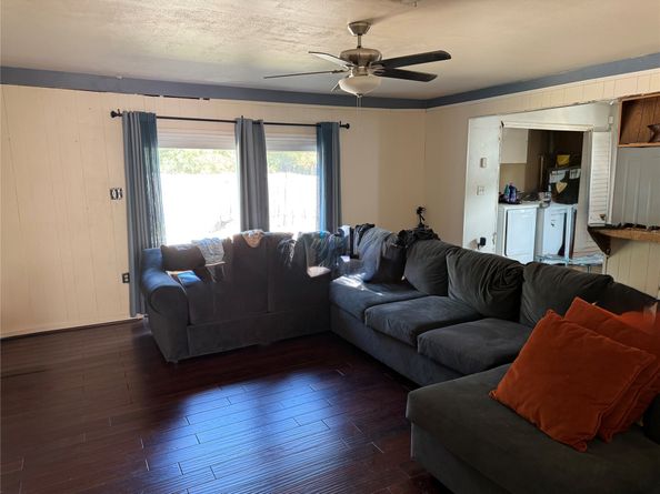 9838 Camay Drive, Houston TX 77016