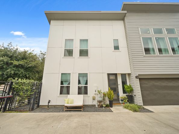 2210 Lou Ellen Lane F, Houston TX 77018